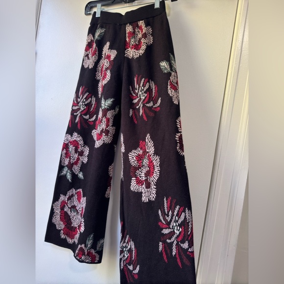 Anthropologie Women’s Laia Floral Sweater Pants - Picture 4 of 12